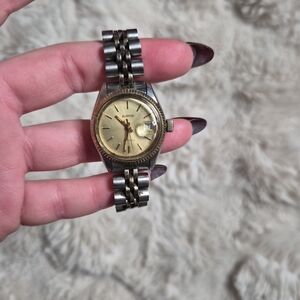 Vintage Austin Watch Analog Wristwatch Silver Tone Business Career Office Work